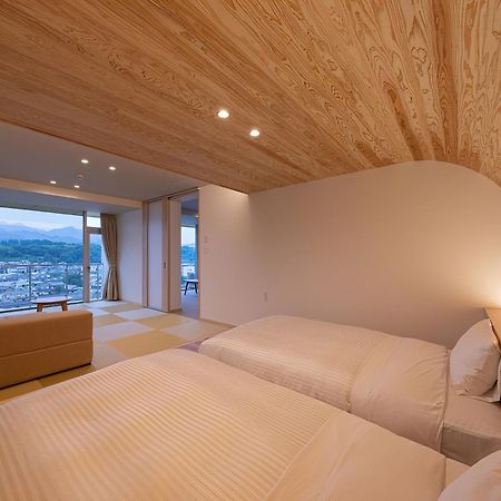 Mikuma Hotel Hita Kültér fotó